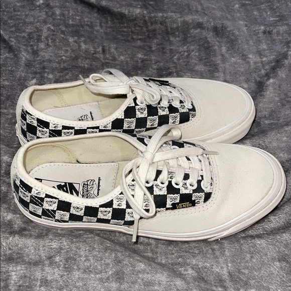 Vans vault X Spongebob OG authentic checkerboard - Picture 2 of 4